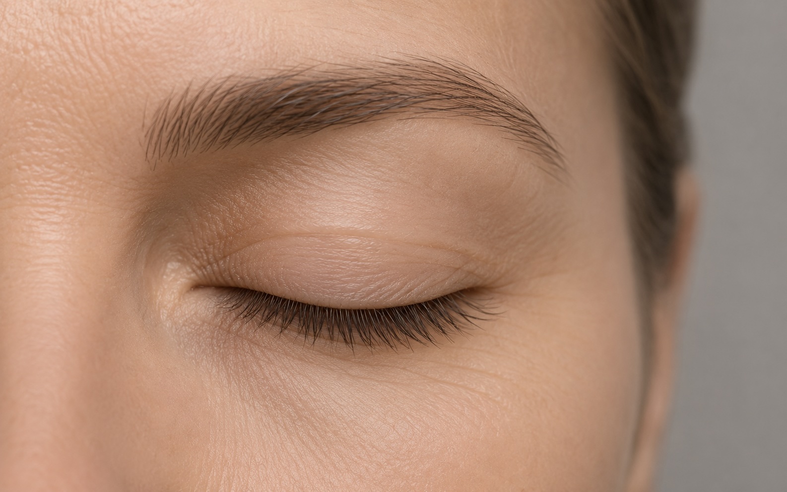 Eyelid anatomy cover